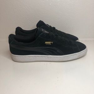 PUMA Suede Remaster Emboss Shoes
